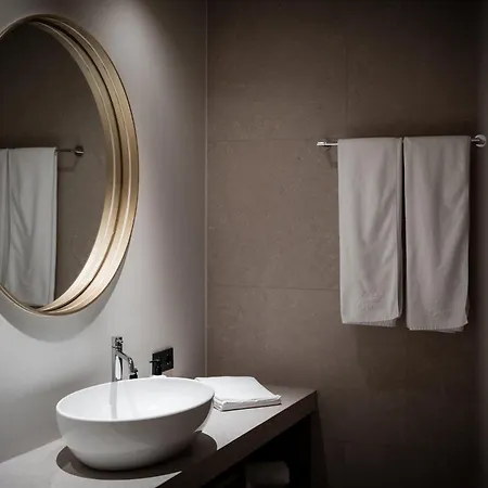 The Oswald Grand Hotel-2